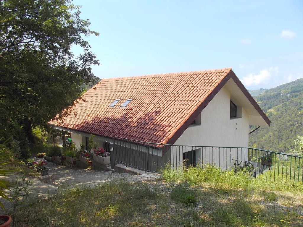 B&B L'Intrigante Seborga Exterior foto