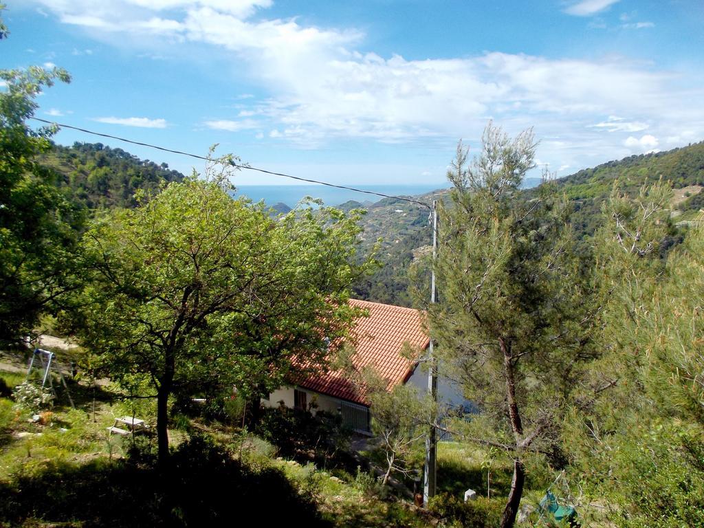 B&B L'Intrigante Seborga Exterior foto