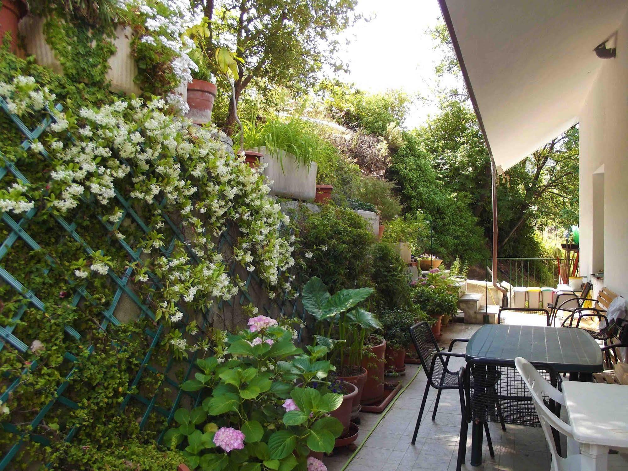 B&B L'Intrigante Seborga Exterior foto
